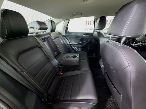 Used 2022 Volkswagen Jetta SE FWD image 30