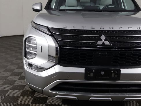 Used 2023 Mitsubishi Outlander SEL image 15