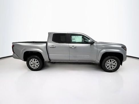New 2025 Toyota Tacoma SR5 image 7