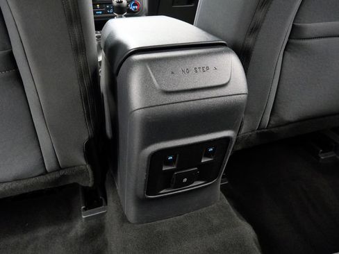 Used 2022 Ford Bronco Big Bend w/ Sasquatch Package AWD/4WD image 19