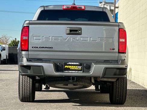Certified 2022 Chevrolet Colorado LT image 5