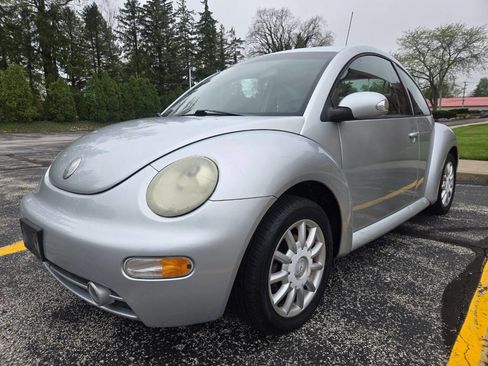 Used 2005 Volkswagen Beetle GLS FWD image 2