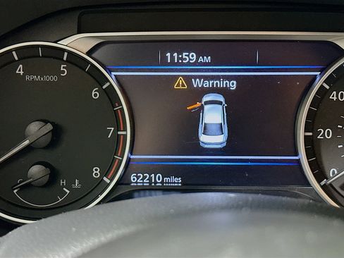 Used 2019 Nissan Altima 2.5 SR FWD image 18