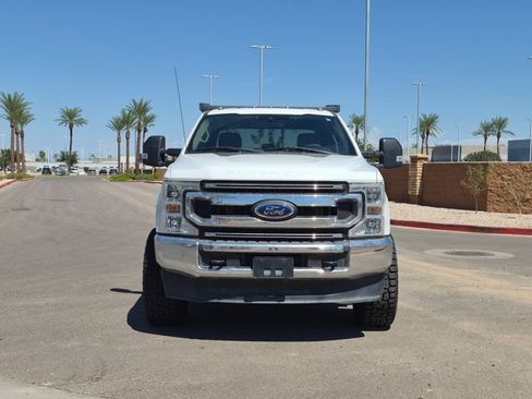 Used 2021 Ford F250 XLT AWD/4WD image 2