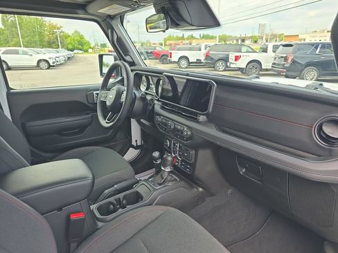 Used 2026 Jeep Gladiator Rubicon AWD/4WD image 21