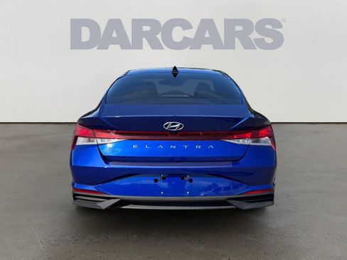 Used 2023 Hyundai Elantra SEL w/ Convenience Package FWD image 6