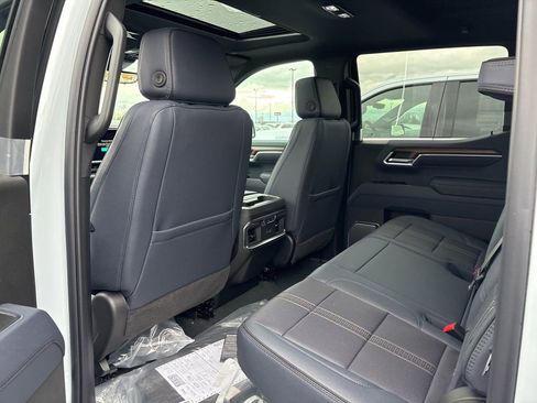 New 2026 Chevrolet Silverado 1500 High Country w/ Technology Package image 9