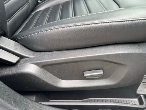 Used 2023 Ford Edge SEL w/ Convenience Package image 12