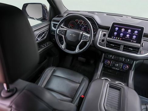 Used 2021 Chevrolet Tahoe Z71 w/ Z71 Signature Package image 32