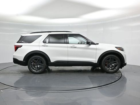 New 2026 Ford Explorer ST-Line image 27