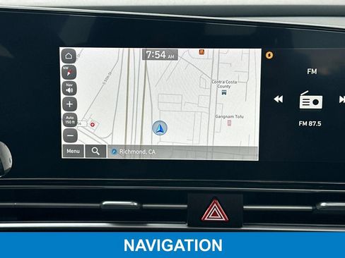 Used 2023 Hyundai Elantra Limited FWD image 21