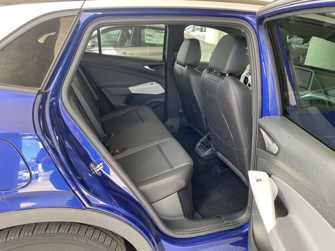 Certified 2021 Volkswagen ID.4 1st Edition RWD image 31