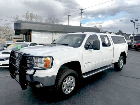 Used 2014 GMC Sierra 2500 SLT AWD/4WD image 4