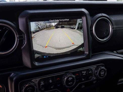 Used 2023 Jeep Wrangler Unlimited Sahara w/ Cold Weather Group image 20