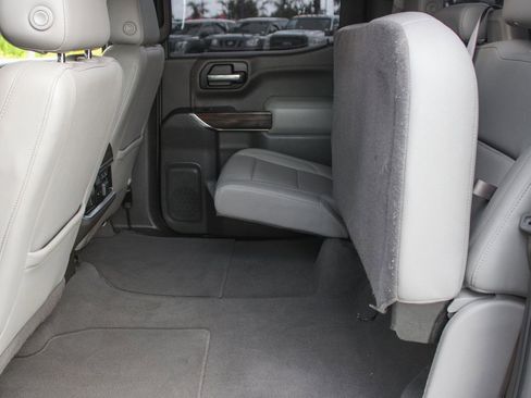 Used 2019 GMC Sierra 1500 SLT image 35