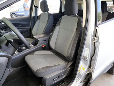 Used 2019 Ford Escape SE FWD image 14