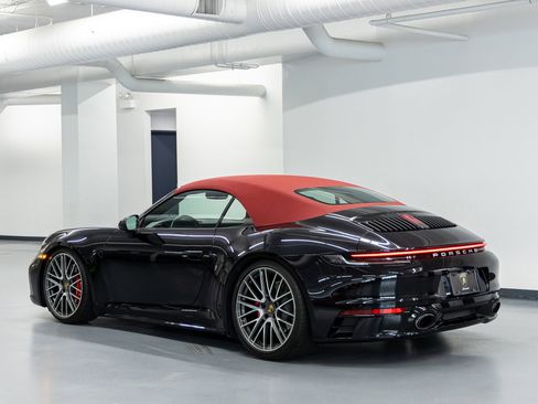 Used 2023 Porsche 911 Carrera S RWD image 6