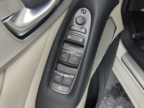 Used 2024 INFINITI Q50 Luxe w/ Cargo Package RWD image 20