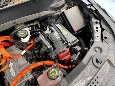 Used 2023 Chevrolet Bolt EUV LT w/ Comfort Package image 29