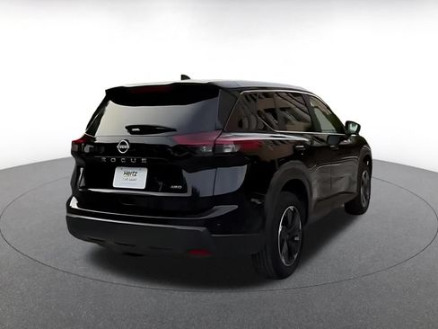 Used 2025 Nissan Rogue SV AWD/4WD image 14