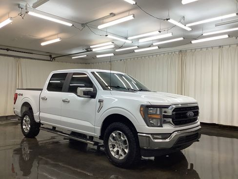 Used 2023 Ford F150 XLT image 4