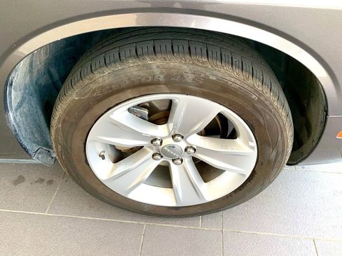 Used 2023 Dodge Challenger SXT RWD image 10
