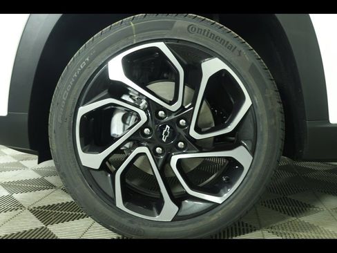 New 2026 Chevrolet Trax RS w/ Driver Confidence Package FWD image 14