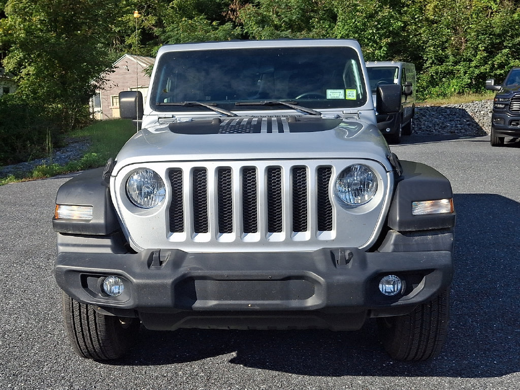 Used 2022 Jeep Wrangler Unlimited Sport AWD/4WD image 5
