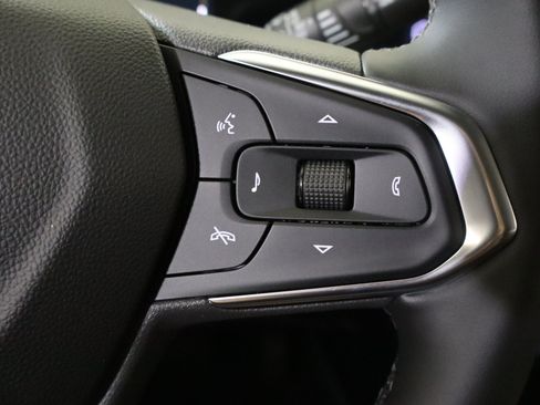 New 2026 Chevrolet Trax LT w/ Driver Confidence Package FWD image 27