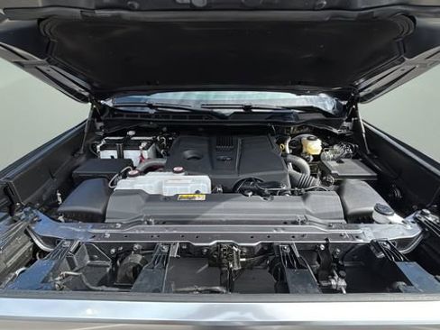 Used 2025 Toyota Tundra Limited image 32
