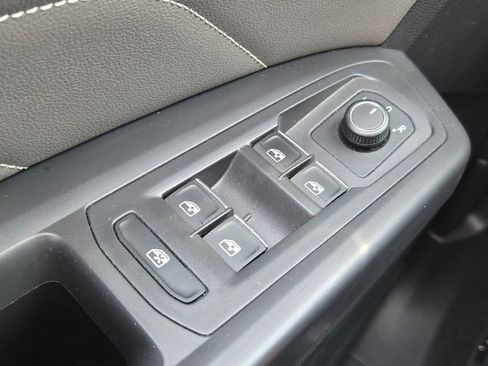 Used 2023 Volkswagen Atlas SEL R-Line AWD/4WD image 31