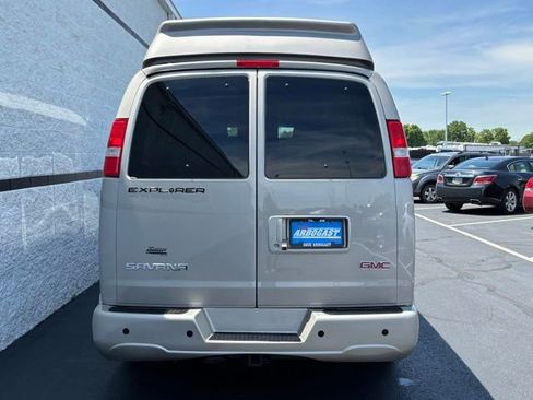 Used 2022 GMC Savana 2500 w/ Enhanced Convenience Package RWD image 9