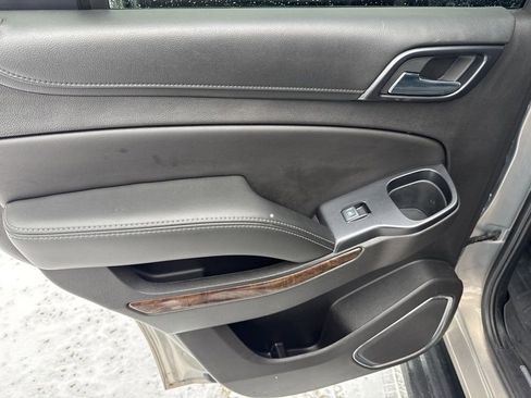 Used 2018 Chevrolet Tahoe LT image 9