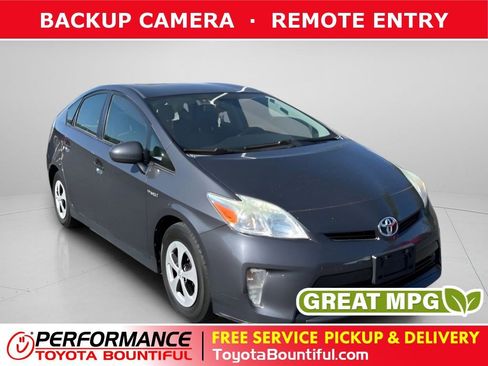 Used 2015 Toyota Prius Two FWD image 1