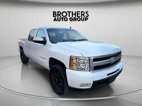 Used 2011 Chevrolet Silverado 1500 LTZ w/ LTZ Plus Package RWD image 4