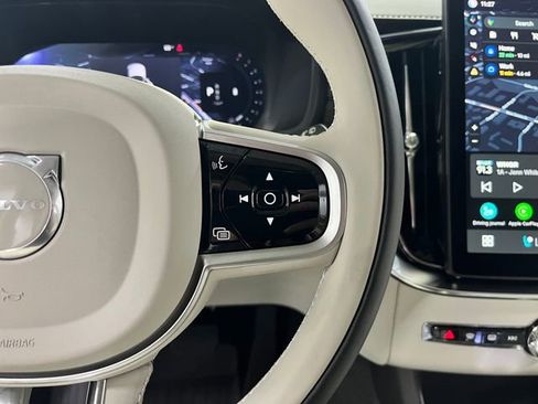 Used 2026 Volvo XC90 B6 Ultra w/ Protection Package image 19