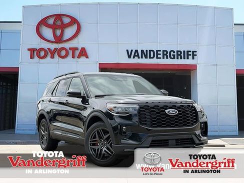 Used 2025 Ford Explorer ST-Line w/ ST-Line Street Pack AWD/4WD image 1