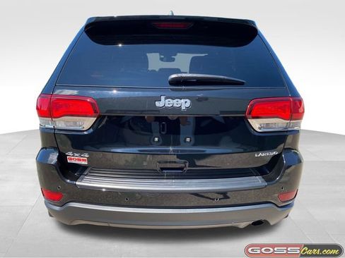Certified 2022 Jeep Grand Cherokee Laredo X AWD/4WD image 4