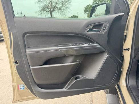 Certified 2022 GMC Canyon AT4 image 4