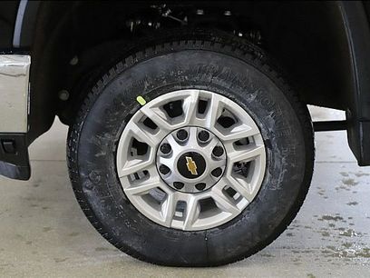 New 2025 Chevrolet Silverado 2500 LT w/ Convenience Package