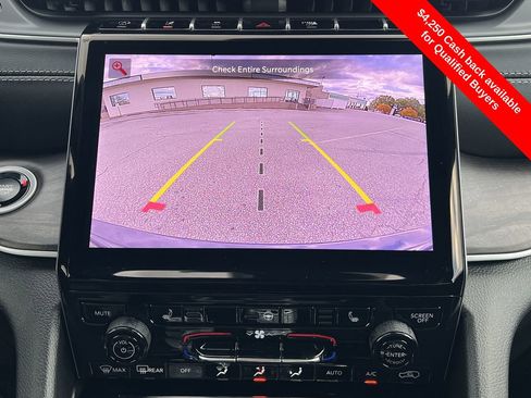 New 2025 Jeep Grand Cherokee Limited w/ Black Appearance Package image 3