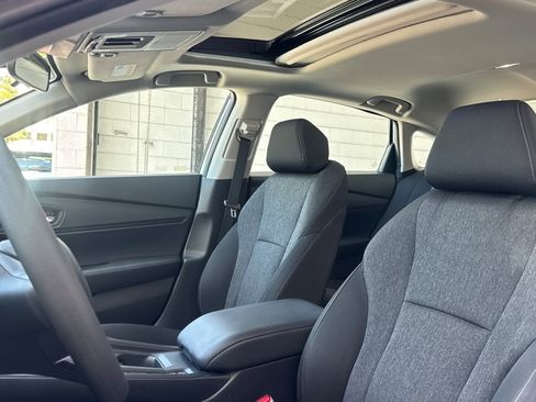 Used 2023 Honda Accord EX image 5