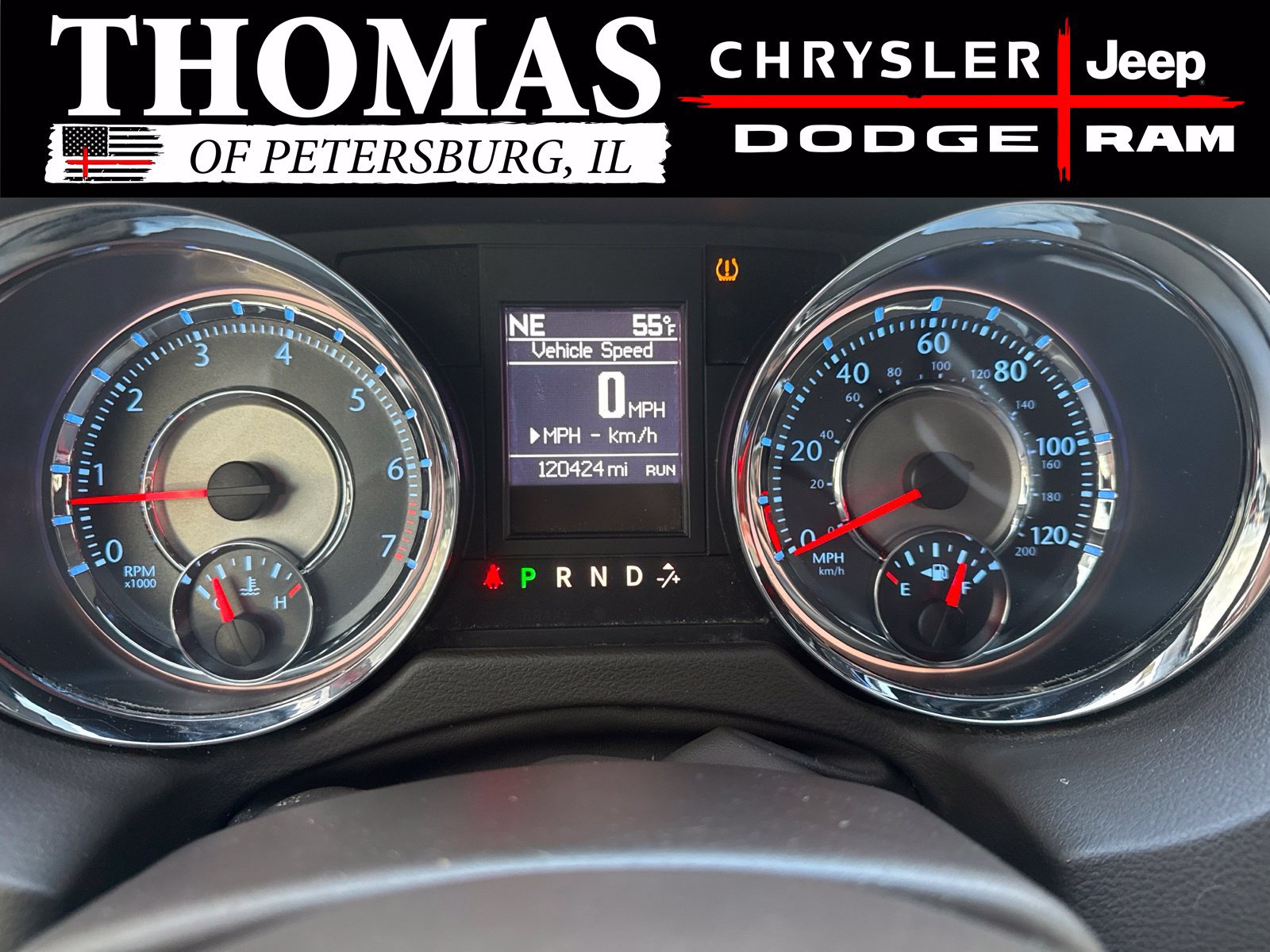 Used 2013 Chrysler Town & Country Touring-L FWD image 16
