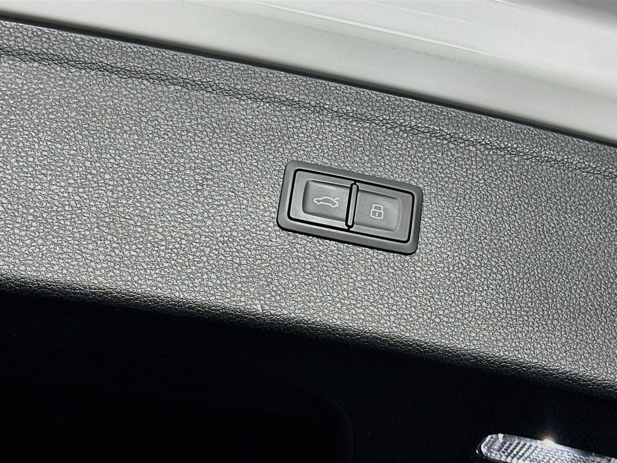 Used 2025 Audi Q5 2.0T Premium AWD/4WD image 31