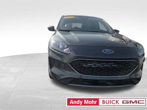 Used 2020 Ford Escape SE image 4