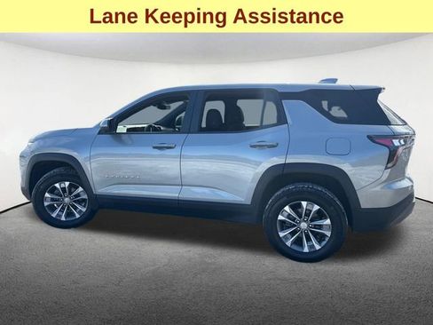 Used 2025 Chevrolet Equinox LT w/ Safety and Technology Package image 6