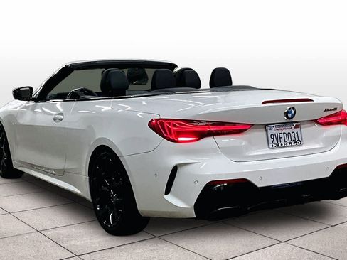 Certified 2025 BMW M440i Convertible w/ Premium Package image 15