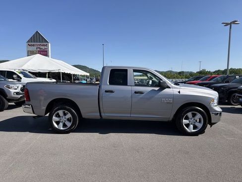 Used 2024 RAM 1500 Classic SLT AWD/4WD image 5