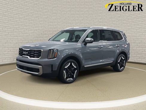 New 2025 Kia Telluride S image 1