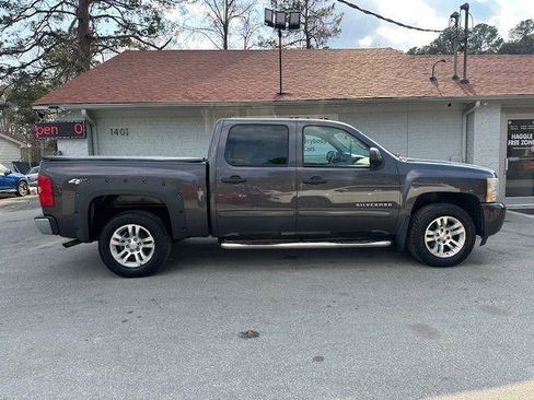 Used 2010 Chevrolet Silverado 1500 LT image 4